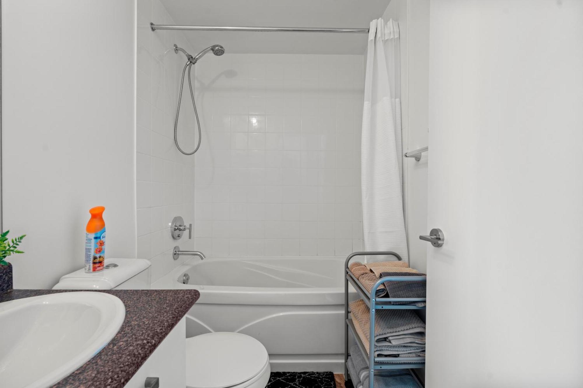 Globalstay. Burano In Downtown * Toronto